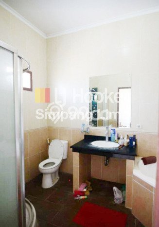 DIJUAL CEPAT! Rumah Modern di Kedungmundu, Semarang, Luas 144m² Bangunan 125m² BISA KPR! DIJUAL CEPAT! Rumah Modern di Kedungmundu, Semarang, Luas 144m² Bangunan 125m² BISA KPR!