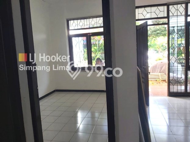 HARGA TERBAIK! Rumah Berkualitas di Semarang Barat, LT 120m² LB 87m² HARGA TERBAIK! Rumah Berkualitas di Semarang Barat, LT 120m² LB 87m²