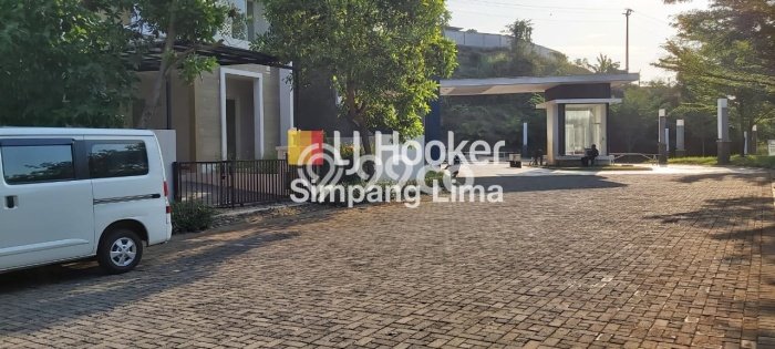 PRIME LOCATION! Rumah di Candisari, 4 KT, Area Tenang, Luas 220m² Bangunan 200m² PRIME LOCATION! Rumah di Candisari, 4 KT, Area Tenang, Luas 220m² Bangunan 200m²