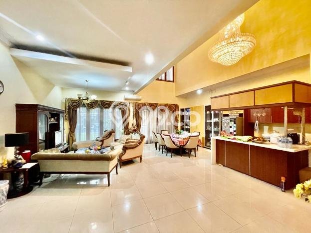 Rumah Eksklusif Siap Huni LT 733m2 di Menteng, Jakarta Pusat Rumah Eksklusif Siap Huni LT 733m2 di Menteng, Jakarta Pusat