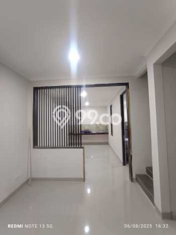Rumah Modern 4 Kamar LT 90m2 di Cibubur Rumah Modern 4 Kamar LT 90m2 di Cibubur