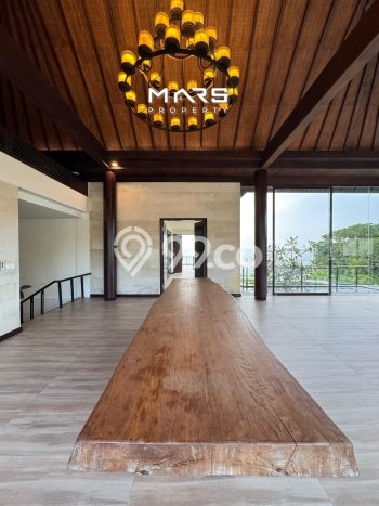 DIJUAL! Vila di , Luas 1870m2m², Posisi Strategis DIJUAL! Vila di , Luas 1870m2m², Posisi Strategis