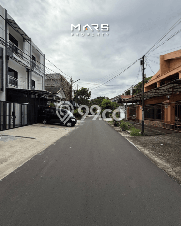 Hunian Elit LB 180m2 Siap Huni Desain Elegan di Tanjung Duren, Jakarta Barat Hunian Elit LB 180m2 Siap Huni Desain Elegan di Tanjung Duren, Jakarta Barat