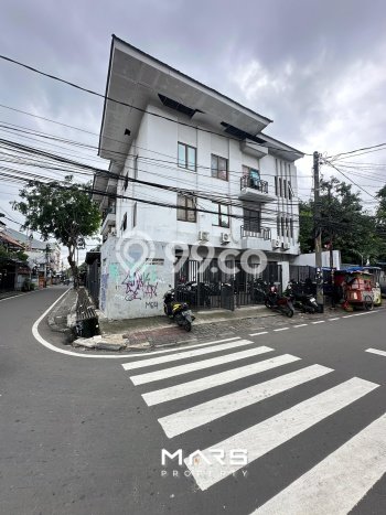 Rumah Kost untuk Dijual di Kramat Punya 36 Kamar Rumah Kost untuk Dijual di Kramat Punya 36 Kamar