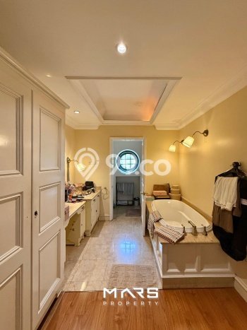 Siap Huni Hunian Elit 5 Kamar di Tebet Dekat ke Mana Saja Siap Huni Hunian Elit 5 Kamar di Tebet Dekat ke Mana Saja