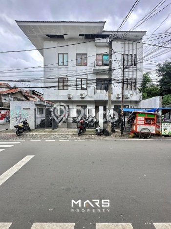 Rumah Kost untuk Dijual di Kramat Punya 36 Kamar Rumah Kost untuk Dijual di Kramat Punya 36 Kamar