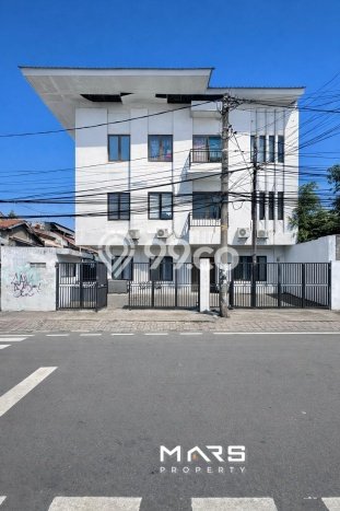 Rumah Kost untuk Dijual di Kramat Punya 36 Kamar Rumah Kost untuk Dijual di Kramat Punya 36 Kamar