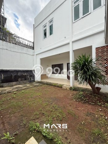 Hot Offer Hunian Mewah Ideal dan Luas di Menteng, Jakarta Pusat Hot Offer Hunian Mewah Ideal dan Luas di Menteng, Jakarta Pusat