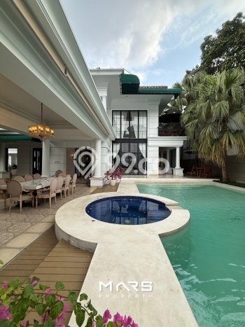For Sale! Premium House LT 1312m2 Desain Elegan di Kemang For Sale! Premium House LT 1312m2 Desain Elegan di Kemang