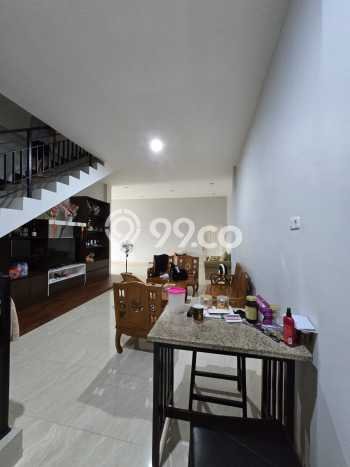 FOR SALE! Ruko di Pontianak Barat Pontianak, LT 420m2, LB 774m2 FOR SALE! Ruko di Pontianak Barat Pontianak, LT 420m2, LB 774m2