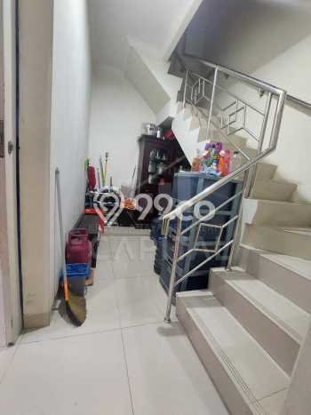Rumah Modern Cantik 4 Kamar Siap Huni di Cimahi Tengah Rumah Modern Cantik 4 Kamar Siap Huni di Cimahi Tengah