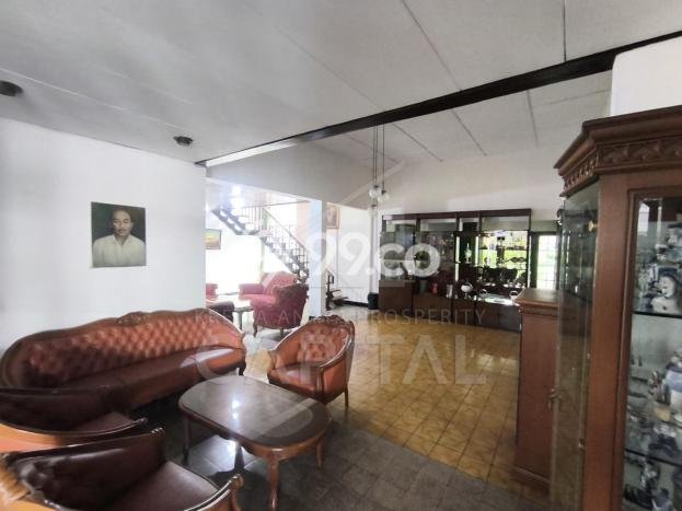 Rumah Luxury Modern Tanpa Renovasi di Pasteur Bandung Rumah Luxury Modern Tanpa Renovasi di Pasteur Bandung