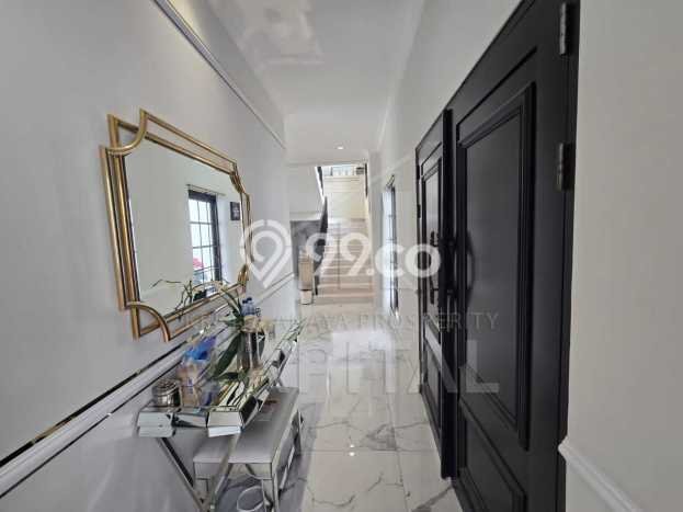 Jual Rumah Luas Megah Dengan View Eksklusif di Geger Kalong, Bandung Jual Rumah Luas Megah Dengan View Eksklusif di Geger Kalong, Bandung