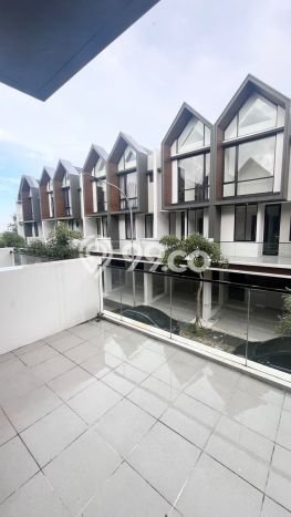 Rumah sewa siap pakai 3 Kamar Tidur di Pantai Indah Kapuk, Jakarta Utara Rumah sewa siap pakai 3 Kamar Tidur di Pantai Indah Kapuk, Jakarta Utara