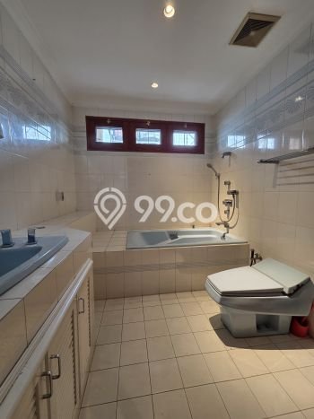 For Sale! Premium House LT 603m2 Desain Elegan di Pondok Indah For Sale! Premium House LT 603m2 Desain Elegan di Pondok Indah