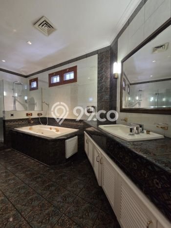 For Sale! Premium House LT 603m2 Desain Elegan di Pondok Indah For Sale! Premium House LT 603m2 Desain Elegan di Pondok Indah