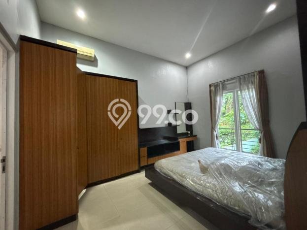 Disewakan! Rumah 5 Kamar Tidur &
5 Kamar Mandi di Bukit Sari, Semarang Disewakan! Rumah 5 Kamar Tidur &
5 Kamar Mandi di Bukit Sari, Semarang
