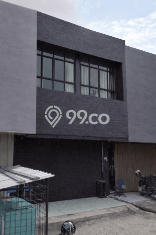 Ruko Bagus Dijual LB 170m2 Lokasi Strategis Semarang Area Cocok untuk Bisnis Ruko Bagus Dijual LB 170m2 Lokasi Strategis Semarang Area Cocok untuk Bisnis