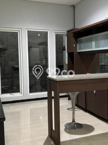 Disewakan! Rumah 5 Kamar Tidur &
5 Kamar Mandi di Bukit Sari, Semarang Disewakan! Rumah 5 Kamar Tidur &
5 Kamar Mandi di Bukit Sari, Semarang