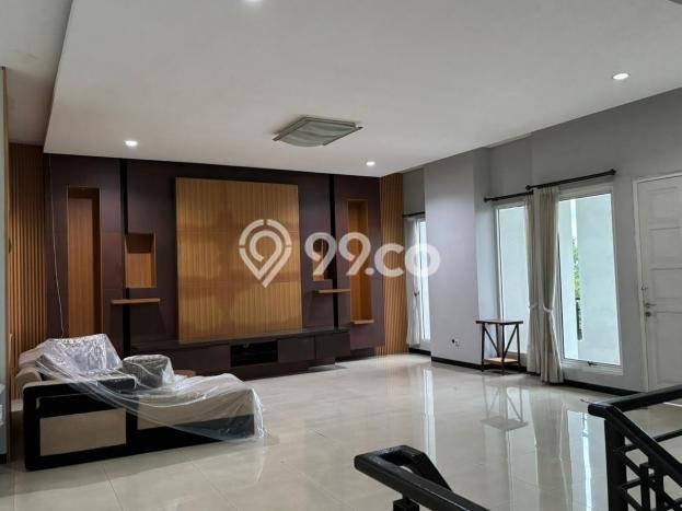 Disewakan! Rumah 5 Kamar Tidur &
5 Kamar Mandi di Bukit Sari, Semarang Disewakan! Rumah 5 Kamar Tidur &
5 Kamar Mandi di Bukit Sari, Semarang