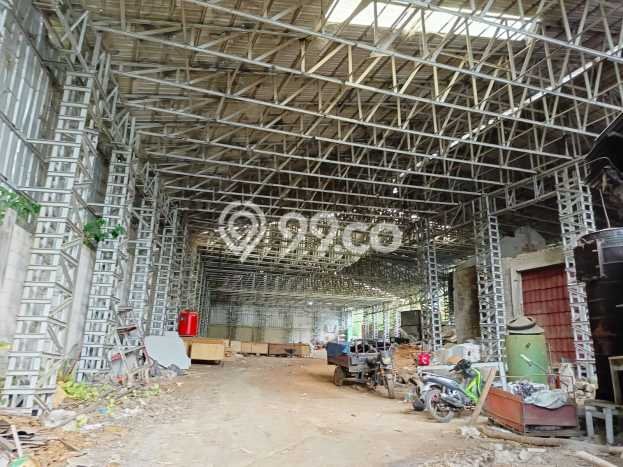 Unit Gudang Dijual di Salatiga LT 10000m2 & LB 2500m2 Unit Gudang Dijual di Salatiga LT 10000m2 & LB 2500m2