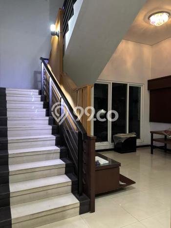 Disewakan! Rumah 5 Kamar Tidur &
5 Kamar Mandi di Bukit Sari, Semarang Disewakan! Rumah 5 Kamar Tidur &
5 Kamar Mandi di Bukit Sari, Semarang