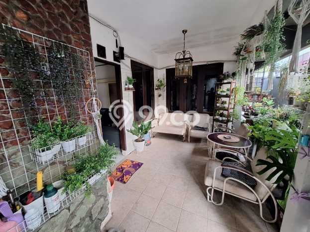 Hunian Mewah LB 200m2 Siap Pakai Desain Elegan di Bintaro, Jakarta Selatan Hunian Mewah LB 200m2 Siap Pakai Desain Elegan di Bintaro, Jakarta Selatan