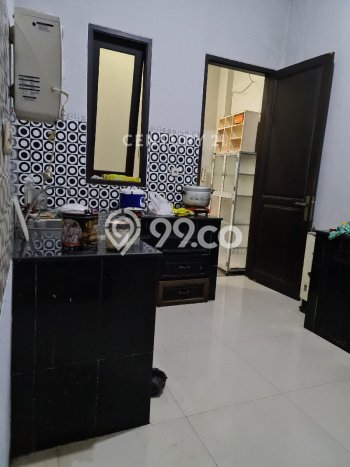 Siap Huni Rumah Mewah 5 Kamar di Lemahwungkuk Dekat ke Mana Pun Siap Huni Rumah Mewah 5 Kamar di Lemahwungkuk Dekat ke Mana Pun