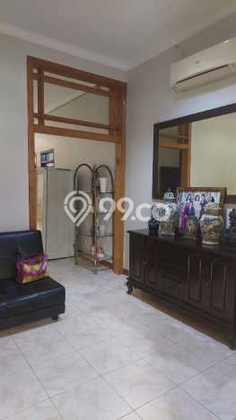 Ready to Use! Luxury House LT 192m2 Desain Elegan di Pulo Asem Ready to Use! Luxury House LT 192m2 Desain Elegan di Pulo Asem