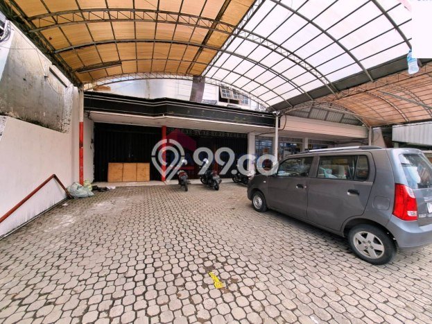 Disewakan Ruko komersial di Blimbing luas bangunan 360m2 Disewakan Ruko komersial di Blimbing luas bangunan 360m2