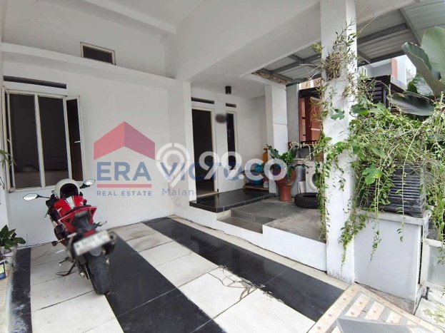 Disewakan! Rumah 3 Kamar Tidur &
1 Kamar Mandi di Tasikmadu, Malang Disewakan! Rumah 3 Kamar Tidur &
1 Kamar Mandi di Tasikmadu, Malang