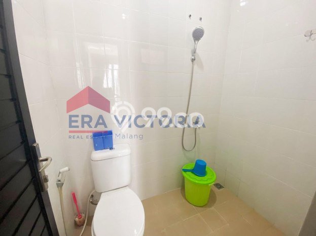 Rumah di Tasikmadu, Akses ke Tol, 2 KM, LT 84m2m² LB 60m2m² Rumah di Tasikmadu, Akses ke Tol, 2 KM, LT 84m2m² LB 60m2m²