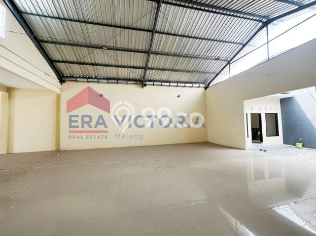 Ruko disewakan lokasi strategis Pakis Malang 180m2 Ruko disewakan lokasi strategis Pakis Malang 180m2