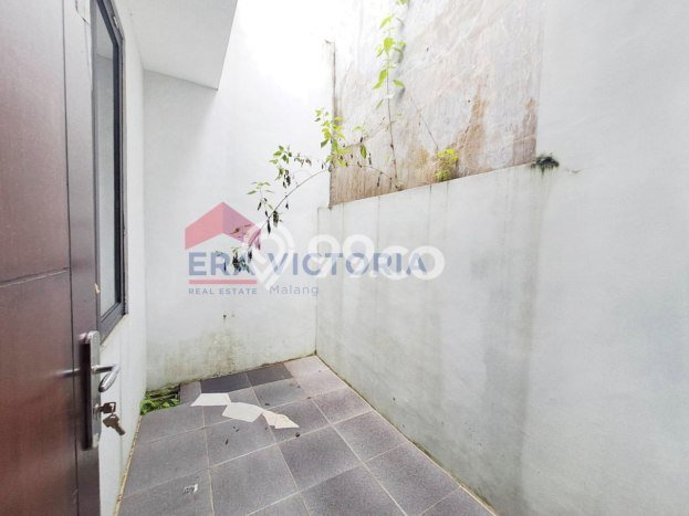 Rumah 2 KT 1 KM Pemandangan Laut di , Malang Rumah 2 KT 1 KM Pemandangan Laut di , Malang