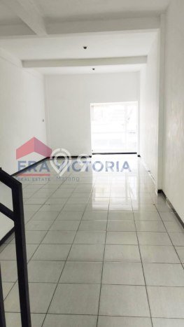 Ruko Disewakan Lokasi Blimbing Malang Harga Spesial! Ruko Disewakan Lokasi Blimbing Malang Harga Spesial!