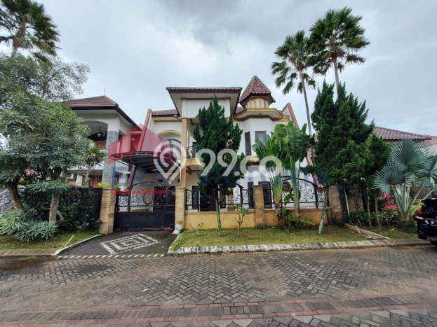 Sewa Rumah Harga Terjangkau di Dieng Malang dengan 4 Kamar Tidur Sewa Rumah Harga Terjangkau di Dieng Malang dengan 4 Kamar Tidur