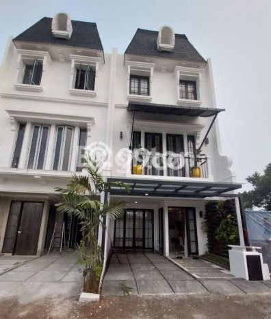 For Sale Rumah 3 Kamar Lokasi Ideal Nyaman dan Strategis di Ciputat For Sale Rumah 3 Kamar Lokasi Ideal Nyaman dan Strategis di Ciputat