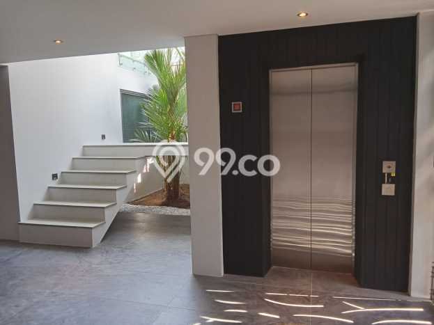 LOKASI STRATEGIS! Vila Kawasan , Luas 615m2m², Area Potensial LOKASI STRATEGIS! Vila Kawasan , Luas 615m2m², Area Potensial