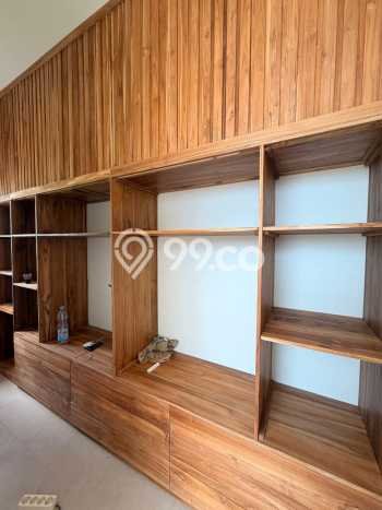 INVESTASI POTENSIAL! Vila di , Area 140m2m², Lingkungan Strategis INVESTASI POTENSIAL! Vila di , Area 140m2m², Lingkungan Strategis