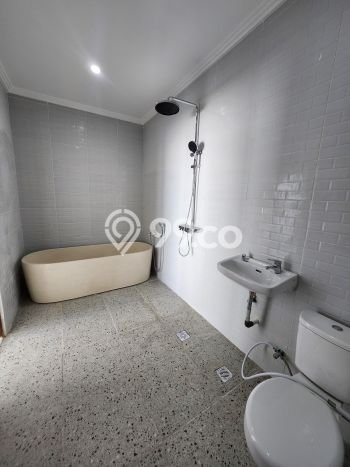 Bisnis Menjanjikan! Vila di , Ukuran 144m2m², Akses Mudah Pusat Kota Bisnis Menjanjikan! Vila di , Ukuran 144m2m², Akses Mudah Pusat Kota