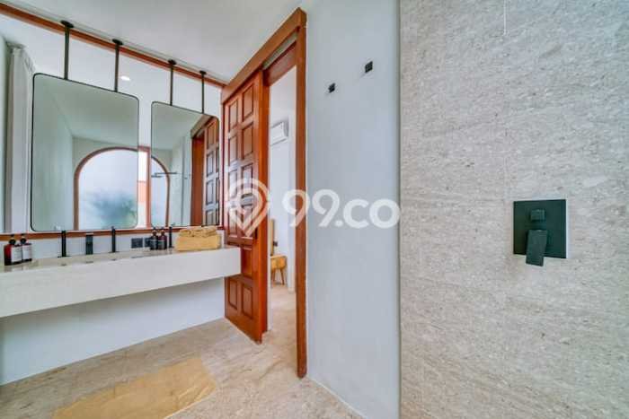 Vila Disewakan Kawasan , Area 0m2m², Area Strategis, Harga Bersaing Vila Disewakan Kawasan , Area 0m2m², Area Strategis, Harga Bersaing