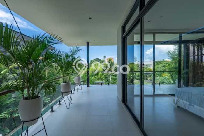Vila Siap Huni di , Area 0m2m², Akses ke Pusat Kota Vila Siap Huni di , Area 0m2m², Akses ke Pusat Kota