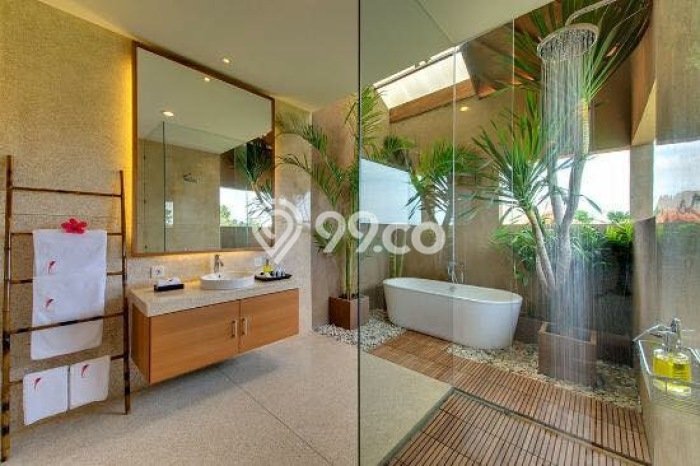 LOKASI STRATEGIS! Vila di , Luas 1800m2m², Dekat pusat kota LOKASI STRATEGIS! Vila di , Luas 1800m2m², Dekat pusat kota