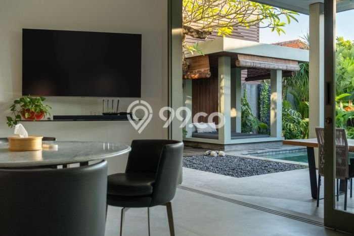 FOR SALE! Vila Kawasan , Luas 600m2m², Posisi Strategis FOR SALE! Vila Kawasan , Luas 600m2m², Posisi Strategis
