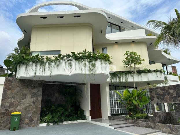 FOR SALE! Vila Kawasan Kuta, Area 352m2m², Lokasi Premium FOR SALE! Vila Kawasan Kuta, Area 352m2m², Lokasi Premium