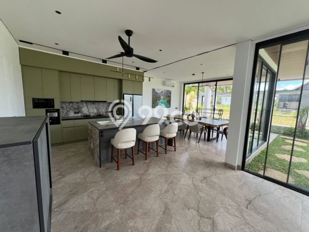 Vila Tenang Kawasan , Ukuran 355m2m², View Menarik sekitar Vila Tenang Kawasan , Ukuran 355m2m², View Menarik sekitar