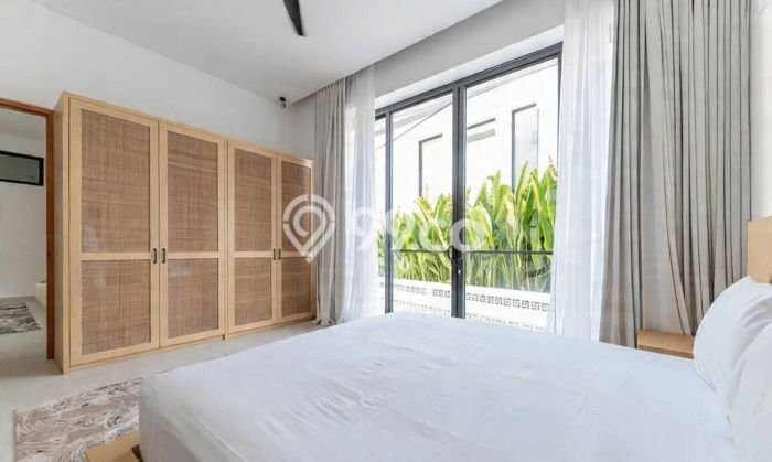 Vila Terawat Kawasan , Ukuran 300m2m², Posisi Premium dengan jalan bagus Vila Terawat Kawasan , Ukuran 300m2m², Posisi Premium dengan jalan bagus
