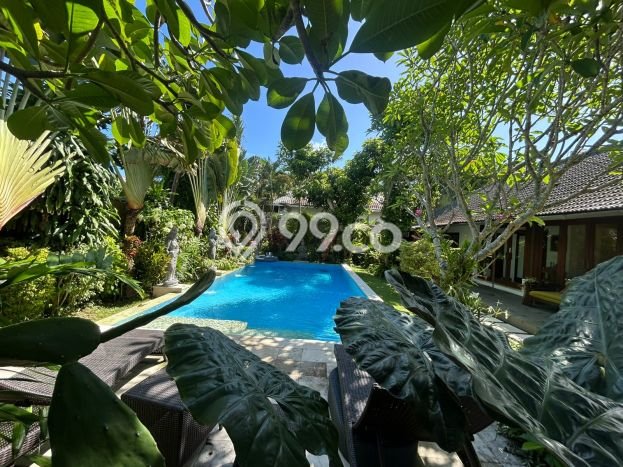 Tersedia Vila di , Dimensi 860m2m², Area Nyaman Tersedia Vila di , Dimensi 860m2m², Area Nyaman