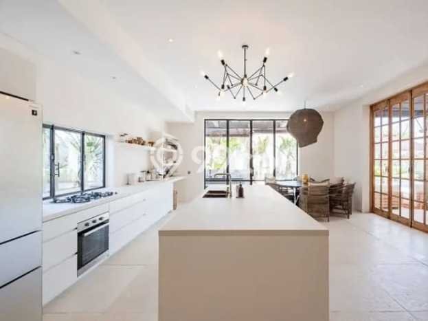 Vila Potensial Kawasan , Luas 1563m2m², Area Asri untuk Anda Vila Potensial Kawasan , Luas 1563m2m², Area Asri untuk Anda