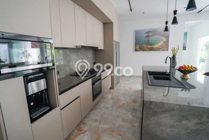 AREA PREMIUM! Vila Kawasan , Ukuran 405m2m², Dekat pusat umum AREA PREMIUM! Vila Kawasan , Ukuran 405m2m², Dekat pusat umum